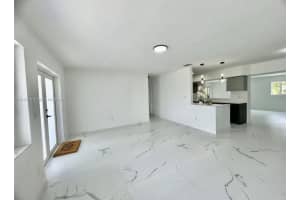 11520 Sw 57th St Miami, FL 33173 - Off Market