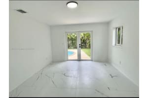 11520 Sw 57th St Miami, FL 33173 - Off Market