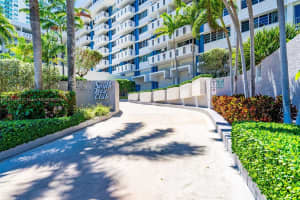 800 West Ave 243, Miami Beach