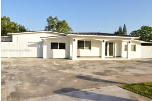 11445 Sw 51st St, Miami