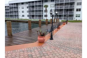 3750 NE 170th St APT 205, North Miami Beach, FL 33160, - MLS#A11815430