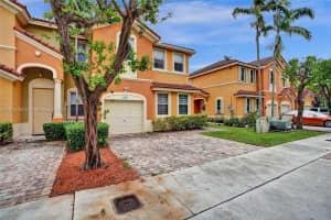 8495 SW 165th Pl, Miami, FL 33193, Sold 07/31/25