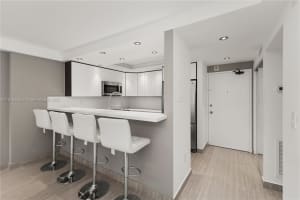 401 Ocean Dr APT 221, Miami Beach, FL 33139, Sold 08/27/25