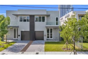 3122 Carter St, Miami