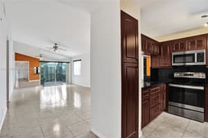 9601 Nw 8th Cir Plantation, FL 33324 - MLS#A11815595
