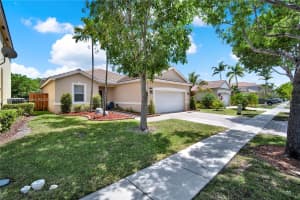 3456 NE 2nd St, Homestead, FL 33033, Sold 08/28/25