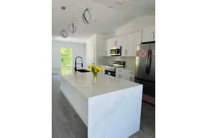 8036 104th Ct, Vero Beach, FL 32967, Sold 08/25/25
