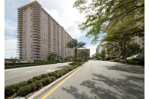 250 174th St 218, Sunny Isles Beach