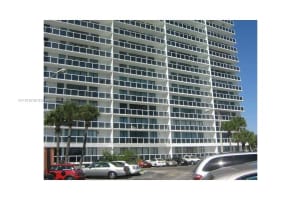 20505 E Country Club Dr 138, Aventura