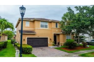4452 Rainbow Ave, Weston, FL 33332, Sold 08/21/25