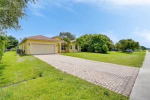 4441 Sw Savona Blvd Port Saint Lucie, FL 34953 - MLS#A11815906