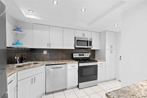 100 Golden Isles Dr APT 414, Hallandale Beach, FL 33009, - MLS#A11815909