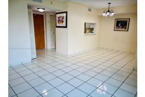 2075 SW 122nd Ave 227, Miami, FL 33175 - MLS#A11815938