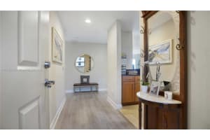 8390 Sw 72nd Ave 811, Miami