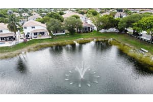5402 NW 110th Ave, Doral, FL 33178 - MLS#A11816126