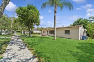 919 NE 4th St, Hallandale Beach, FL 33009, - MLS#A11816142