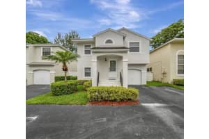 9883 SW 2nd St, Plantation, FL 33324, Sold 08/08/25