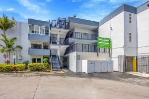 2465 Sw 18th Ave 3210, Miami