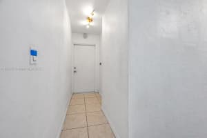 2465 SW 18th Ave APT 3210, Miami, FL 33145, - MLS#A11816173