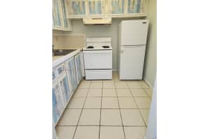 119 Salisbury E, West Palm Beach