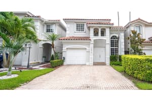 10914 NW 70th St, Doral, FL 33178, Sold 07/21/25