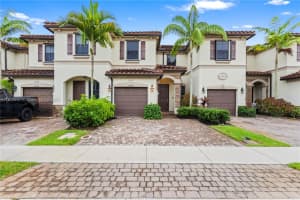 6496 S Anise Ct, Davie, FL 33314, Sold 07/18/25