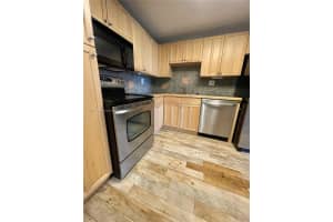 2751 Taft St APT 107, Hollywood, FL 33020, - MLS#A11816274