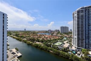 20515 E Country Club Dr 1841, Aventura