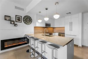68 SE 6th St Apt 1704, Miami, FL 33131, - MLS#A11816404