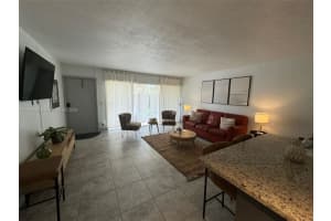 3725 S Olive Ave B, West Palm Beach