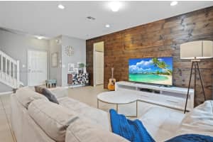 4164 Cascada Cir, Cooper City