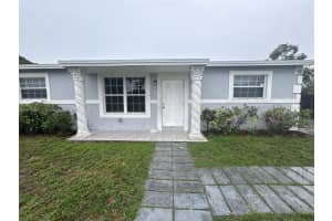 2560 Nw 206th St, Miami Gardens