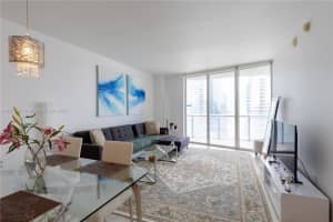 475 Brickell Ave 3512, Miami