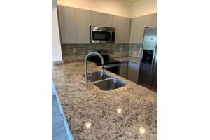 5713 NW 114th Ct 112, Doral, FL 33178 - MLS#A11816651