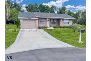 2016 Mariner Ct, La Belle