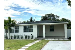 3335 Nw 19th St, Miami