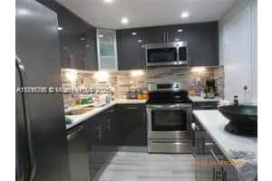 300 Bayview Dr APT 302, Sunny Isles Beach, FL 33160, - MLS#A11816796