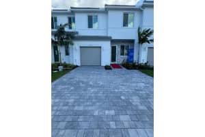 724 SE 13th St Cir, Homestead, FL 33034, - MLS#A11816839