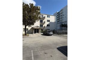 5501 NW 7th St, Miami, FL 33126, Sold 07/17/25