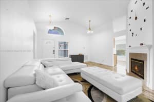 401 Oxford Dr, Davenport, FL 33897, - MLS#A11816885
