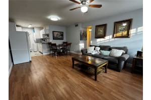 10052 Twin Lakes Dr 37-g, Coral Springs