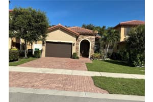 5220 Nw 48th Ln, Tamarac