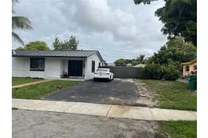 16 NW 207th St, Miami, FL 33169, - MLS#A11816952