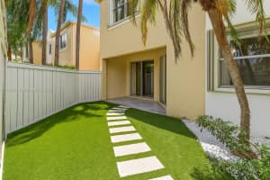 6820 SW 45th Ln APT 140, Miami, FL 33155, Sold 07/30/25