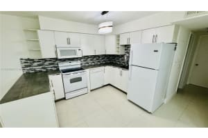 1120 102nd St 7, Bay Harbor Islands