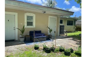 451 E Dayton Cir Fort Lauderdale, FL 33312 - MLS#A11816991