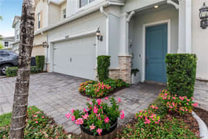 1425 Silk Oak Dr, Hollywood, FL 33021, Sold 07/29/25