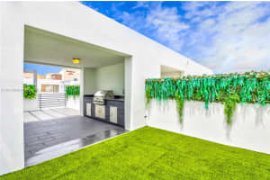 9157 NW 33rd St, Doral, FL 33172, Sold 08/18/25