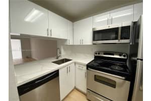 9350 Fontainebleau Blvd APT 609, Miami, FL 33172, - MLS#A11817211
