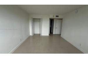 16546 Ne 26th Ave 4h, North Miami Beach